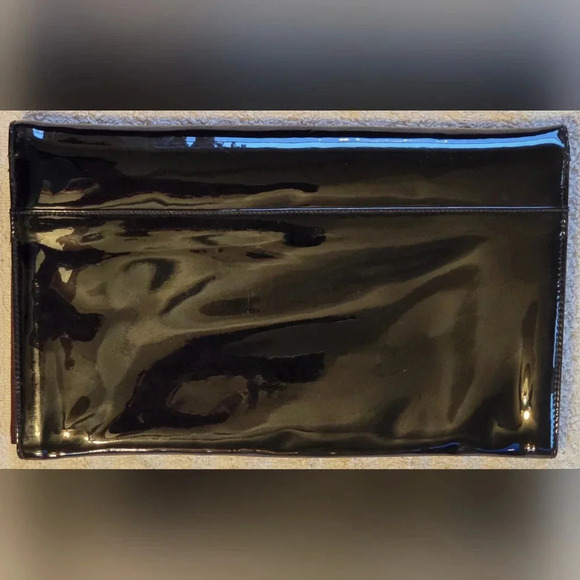 Lovely Vintage Black Patent Clutch Purse - Picture 3 of 7